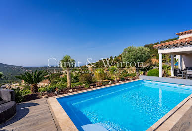 Villa with pool and terrace 9