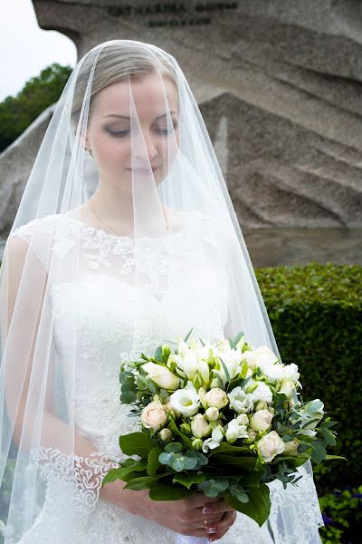 Wedding photographer Tatyana Pikina (tatianapikina). Photo of 1 March 2016