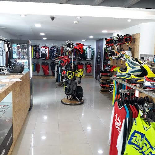 Opiniones de Bike.Collection en Quito - Tienda de ropa