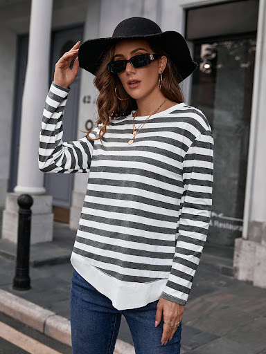 Title 2, Striped Print T-shirt Round Neck Pullover Color...