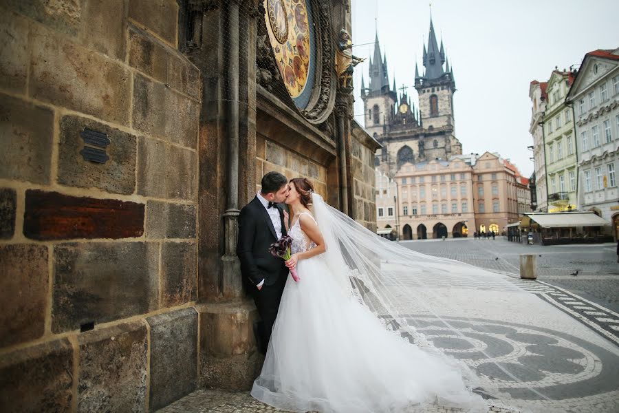 Svadobný fotograf Olga Kalacheva (kalachik). Fotografia publikovaná 21. marca 2019