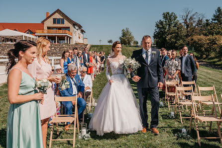 Fotógrafo de casamento Lucie Skopalová (okemlucie). Foto de 16 de fevereiro 2022