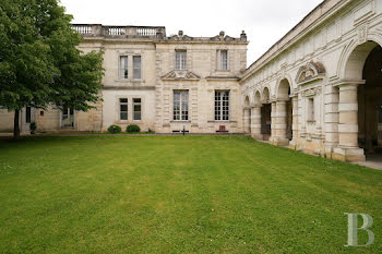 château à Bordeaux (33)