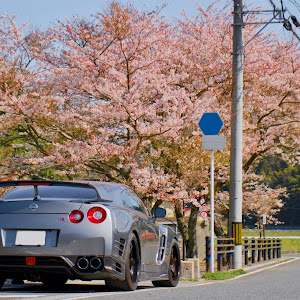 NISSAN GT-R R35