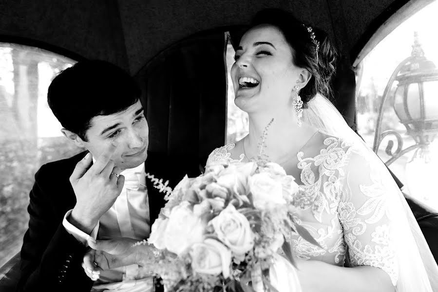 結婚式の写真家Dmitriy Feofanov (dmitryfeofanov)。2017 4月12日の写真