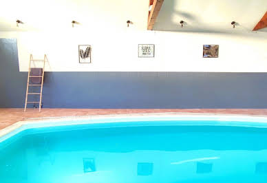 Maison avec piscine et terrasse 5