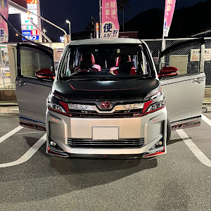 ヴォクシー ZWR80G
