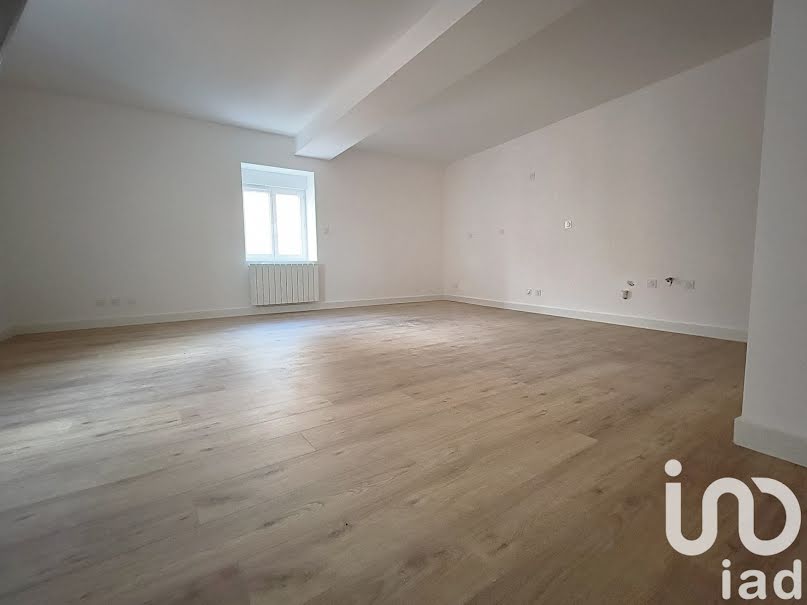 Vente duplex 2 pièces 57 m² à Saint-Laurent-de-Chamousset (69930), 141 000 €