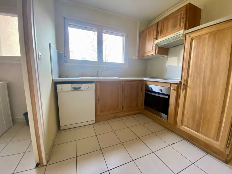 Vente appartement 4 pièces 74 m² à Romans-sur-isere (26100), 115 000 €