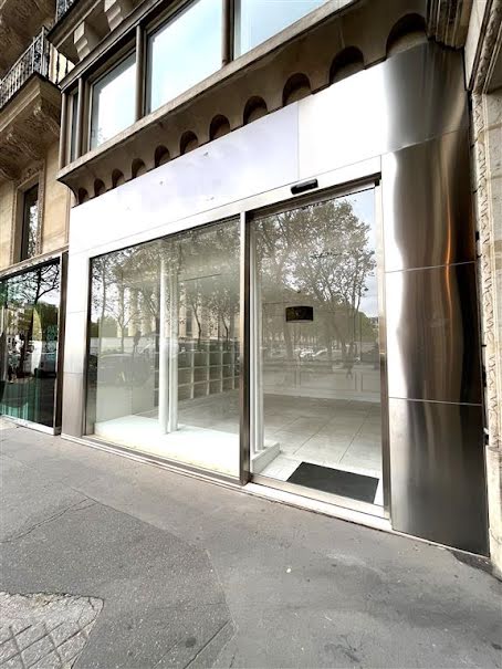 Location  locaux professionnels  115 m² à Paris 8ème (75008), 11 730 €