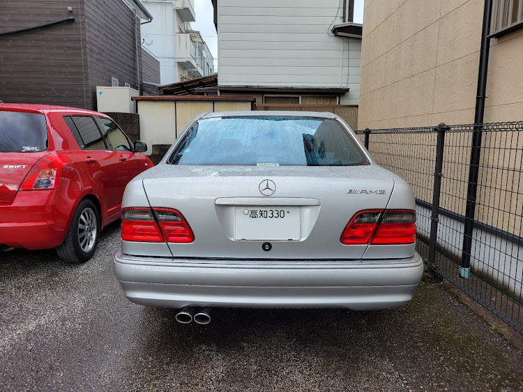 EクラスのW210・AMG・メルセデスベンツ・ネオクラシック・ジャーマン