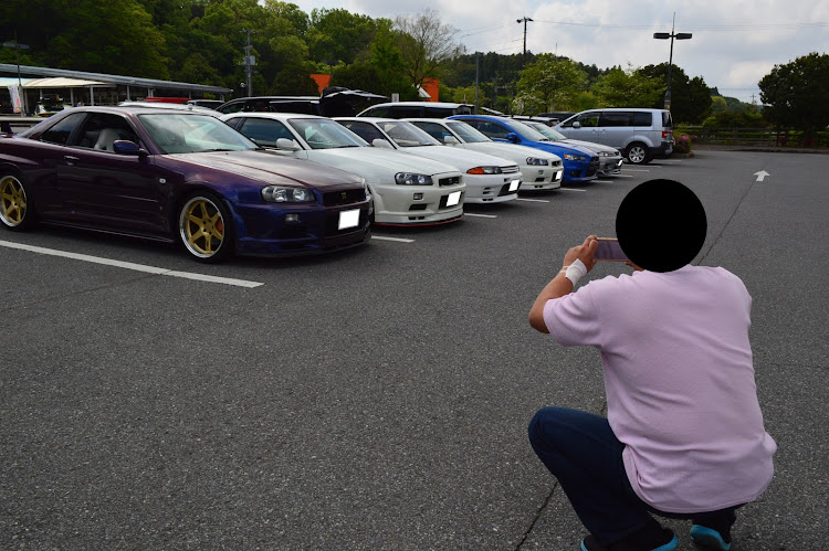 スカイライン GT-Rのスカイライン・ドライブ・スカイラインGT-R BNR34・ツーリングに関するカスタム事例の投稿画像2枚目
