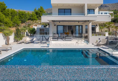 Villa with pool and terrace 5