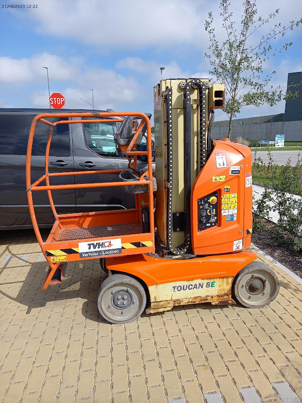 Picture of a JLG TOUCAN 8E