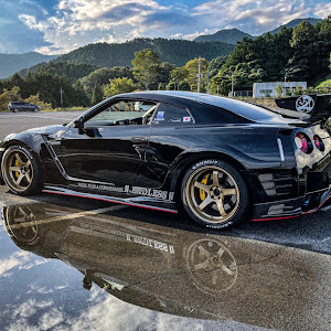 NISSAN GT-R R35