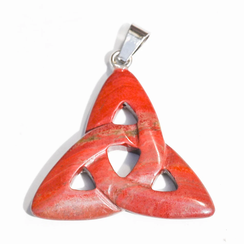 Ciondolo ornamento con nodo celtico in pietra di cristallo naturale, amuleto per protezione e buona fortuna, regalo spirituale unico.