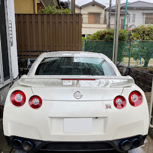 NISSAN GT-R R35