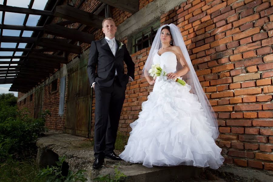 Fotógrafo de casamento Erik Mojsej (mojsejerik). Foto de 16 de abril 2019