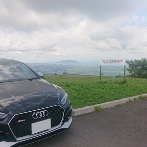 RS5 スポーツバック B9