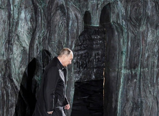 Putin osudio represiju iz sovjetskog doba