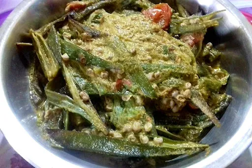 Bhindi Posto