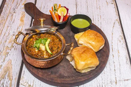 Veg Keema With Pav