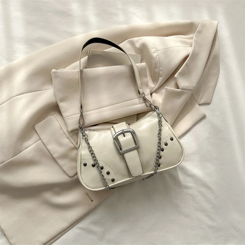 Sac bandoulière décontracté simple à chaîne pour femmes, nouvelle mode. Élégant et pratique pour un usage quotidien, parfait pour vos essentiels.