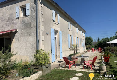 House with pool and terrace 2