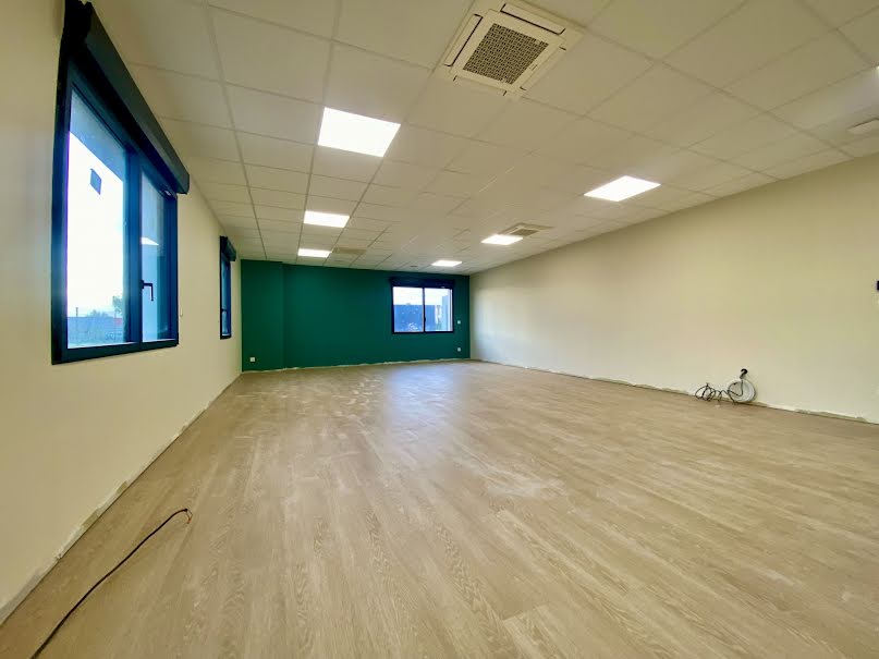 Vente locaux professionnels  52 m² à Villers-Bretonneux (80800), 164 000 €