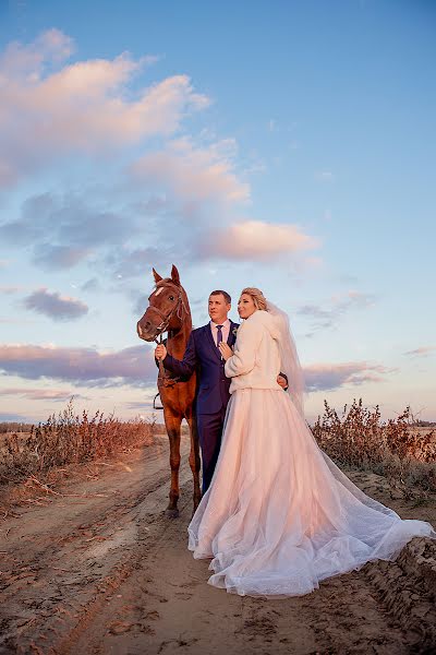 Fotografo di matrimoni Kamilla Semisotnova (kamillas). Foto del 28 gennaio 2019