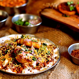 Aloo Tikki Chaat