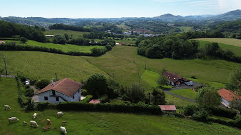 maison à Hasparren (64)