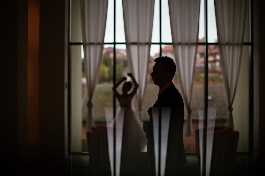 Fotografo di matrimoni Miroslav Bugir (buhir). Foto del 17 novembre 2017