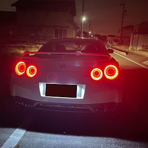 NISSAN GT-R R35