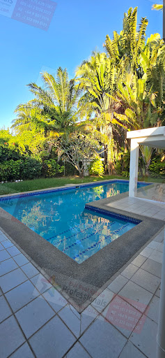 House with pool 5