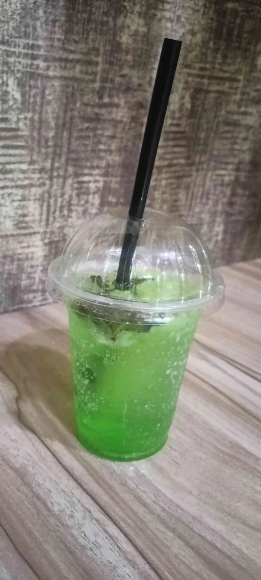 Green Apple Mojito