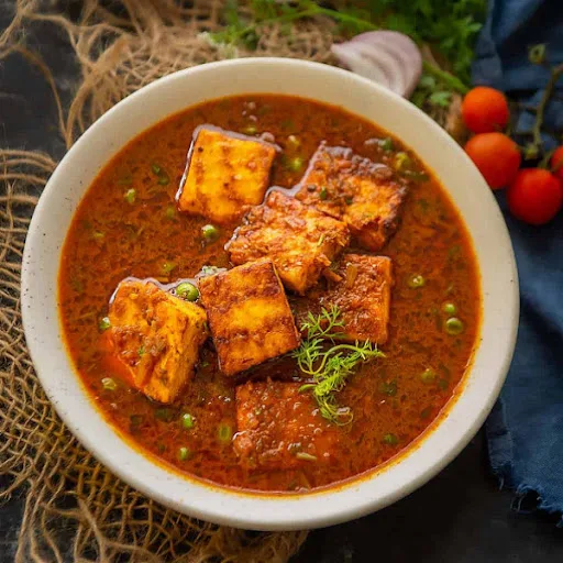 Matar Paneer