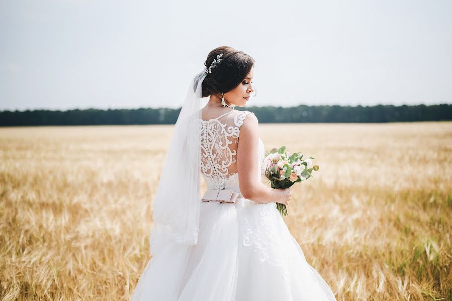 Fotógrafo de bodas Anna Meleschuk (annmell). Foto del 29 de marzo 2019