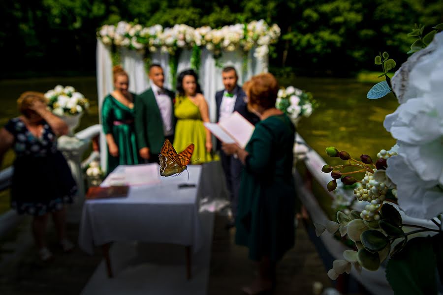 Wedding photographer Daniel Dumbrava (dumbrava). Photo of 13 June 2019