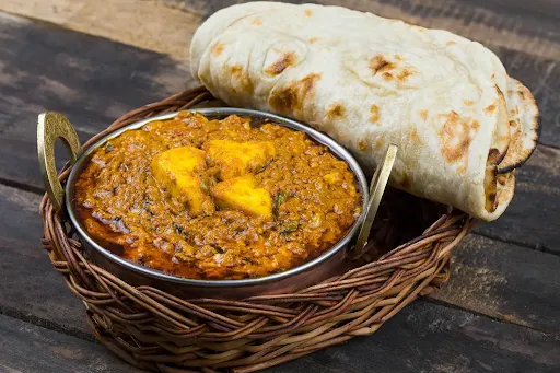 Kadhai Paneer [500 Ml] With 6 Butter Tandoori Roti