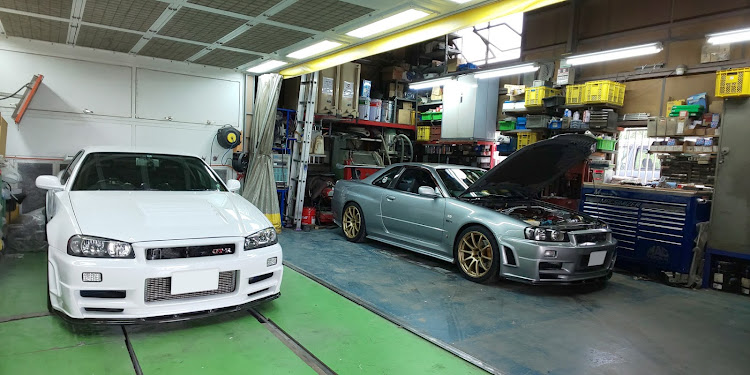 スカイライン GT-Rの主治医のショップ・ホースバンド交換・キャンバー調整・休日ドライブに関するカスタム事例の投稿画像1枚目