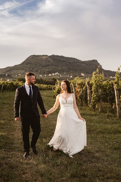 Fotógrafo de casamento Veronika Csizmazia-Kaproncai (verusphoto). Foto de 7 de agosto 2023