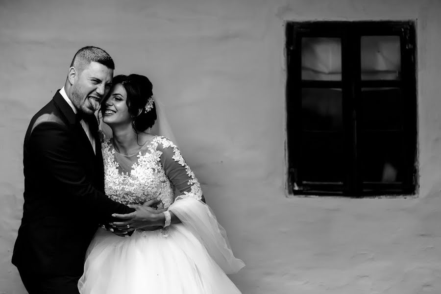 Wedding photographer Vasi Pilca (vasipilca). Photo of 25 July 2018