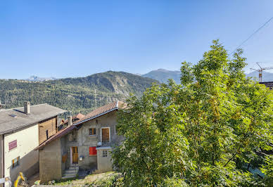 House with garden and terrace 2