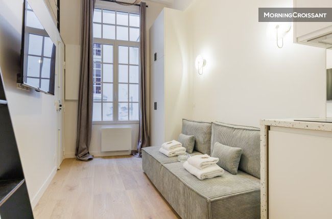 Location meublée appartement 1 pièce 15 m² à Paris 2ème (75002), 1 885 €