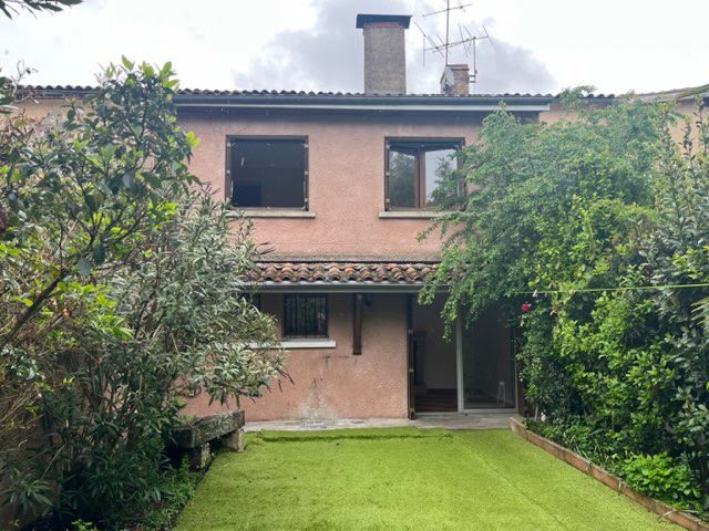 Location  maison 6 pièces 164.69 m² à Auros (33124), 850 €