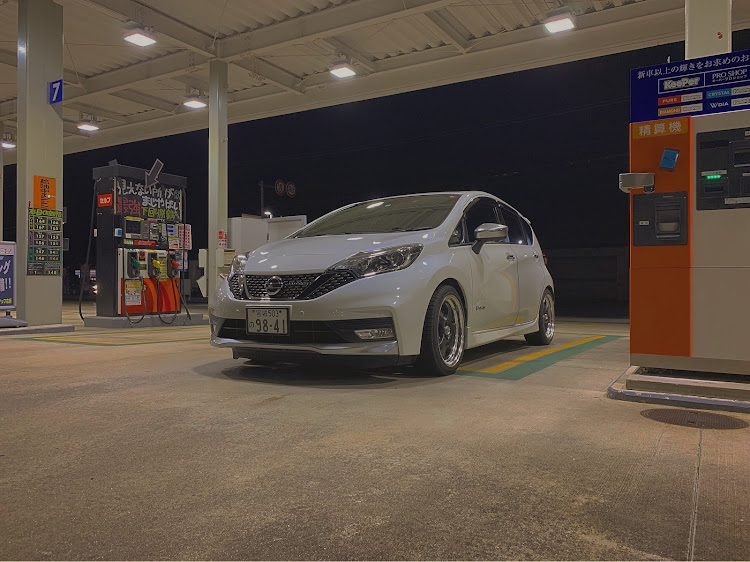 ノートのNOTE e-POWER・AUTECH・タナベ車高調に関するカスタム事例の投稿画像1枚目