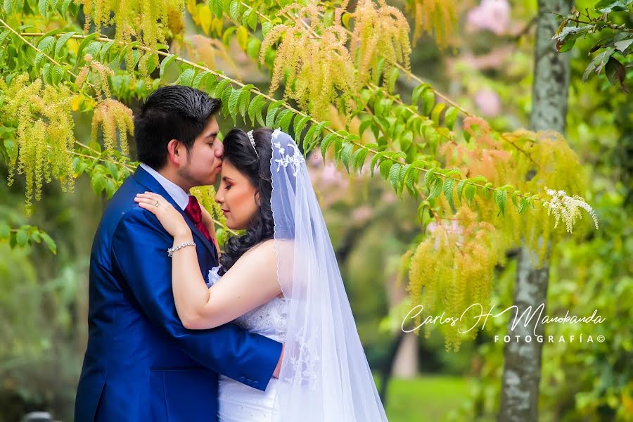 शादी का फोटोग्राफर Carlos Humberto Manoband (manoband7charly)। जून 10 2020 का फोटो