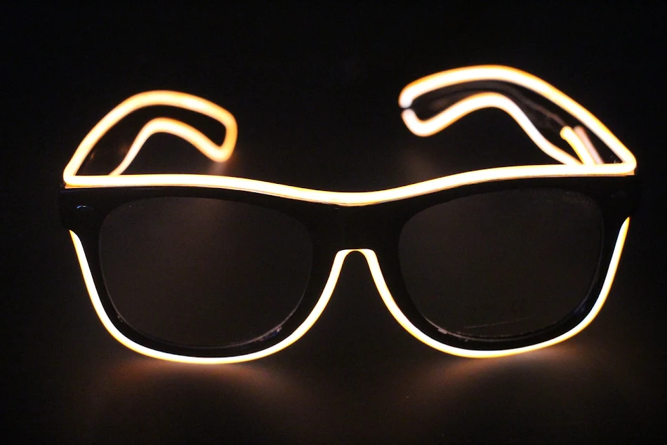 Nueva moda 7 colores parpadeantes EL alambre Led gafas fiesta de luces iluminación decorativa regalo clásico luz brillante Festival