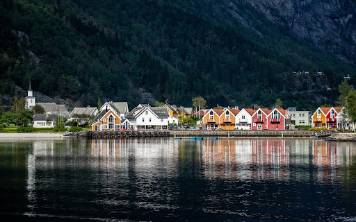 Colorful houses along the lake